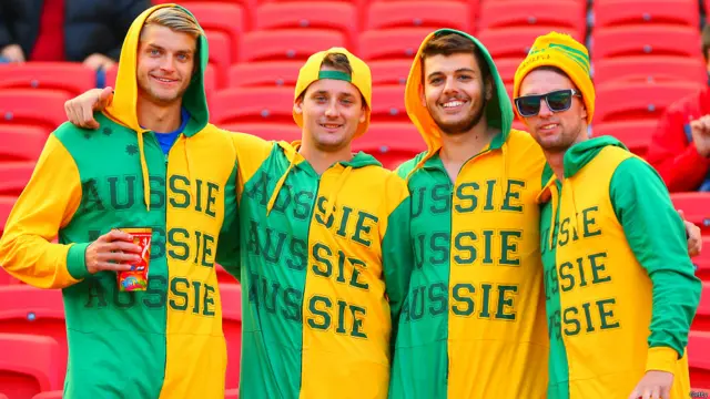 آسٹریلیا کے مداحوں کی اس میچ میں اپنی ٹیم سے صرف جیت کی خواہش ہے کیونکہ اگر وہ آج ہار گئی تو ٹورنامنٹ سے خارج ہو جائے گی۔ 