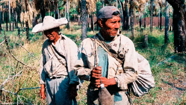 Miembros de la comunidad Sawhoyamaxa (foto: Tierraviva)