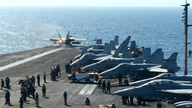 अमरीकी विमान इराक़ के मदद के लिए तैनात