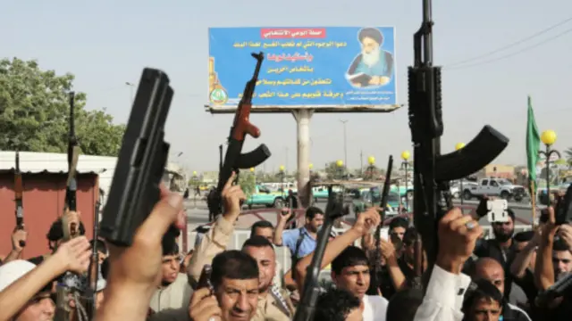 عراق ته د شیعه زیارتونو د ساتنې په پلمه له ایرانه د انقلابي ګارد استولو خبرونه هم ورکړل شوي