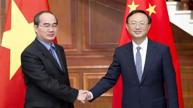 Đây là hình ông Dương Khiết Trì và Phó Thủ tướng Việt Nam Nguyễn Thiện Nhân chụp trong cuộc họp ban chỉ đạo hợp tác song phương hồi năm ngoái ở Bắc Kinh. 