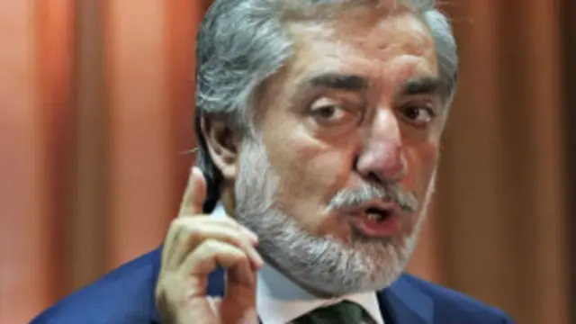 ښاغلي عبدالله هغه رپوټونه رد کړل چې ګنې دی غواړي له خپل سیال اشرف غني احمدزي سره ایتلافي حکومت جوړ کړي.