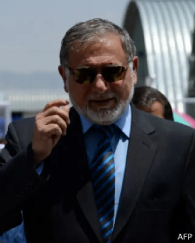 ښاغلی نورستاني وايي، د ټاکنیز کمیسیون اوسني غړي په قانوني توګه ټاکل شوي او ځای ناستي ټاکل به یې پخپله ناقانونه کړنه وي.