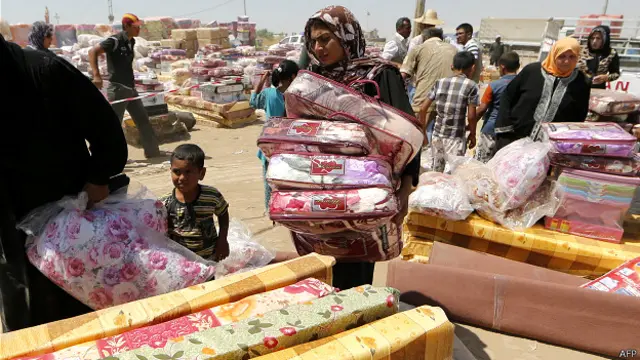 Mujer en campo de refugiados