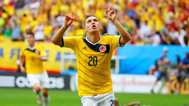 کوئنٹیرو نے پہلے گول کے چند ہی منٹ بعد دوسرا گول کر کے کولمبیا کی میچ میں برتری دگنی کر دی۔ یہ کوئنٹیرو کا پہلا انٹرنیشنل گول تھا۔