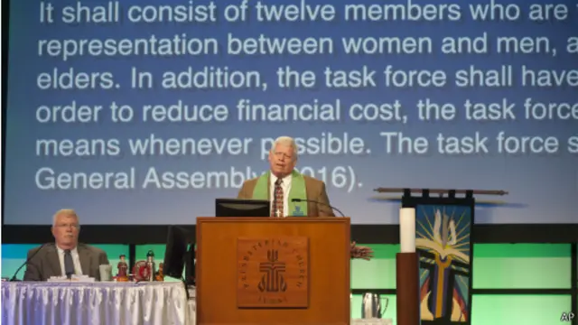 Keputusan tersebut diambil pada pertemuan akbar di Detroit, Amerika Serikat.