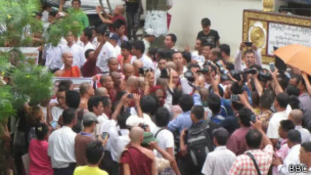 ဒုတိယ ရုံးချိန်းကို သံဃာဝတ်နဲ့ ဆက် တရားရင်ဆိုင်ရမယ်