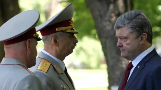 Vurulmuş vertolyotla bağlı hadisədən sonra Porosheko hərbiçilərə tərəddüd etmədən cavab atəşi açmaq əmri verib. 
