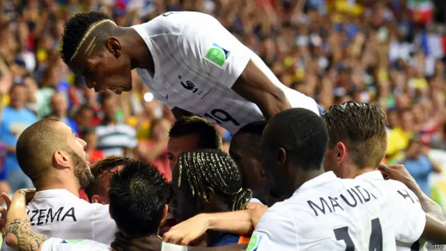 موسیٰ سیسوکو کے گول کی بدولت جب فرانس نے پانچ صفر کی برتری حاصل کی