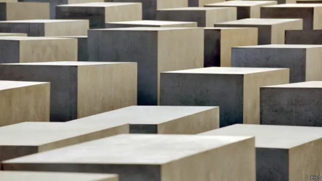 Мемориал Жертвам Холокоста в Берлине