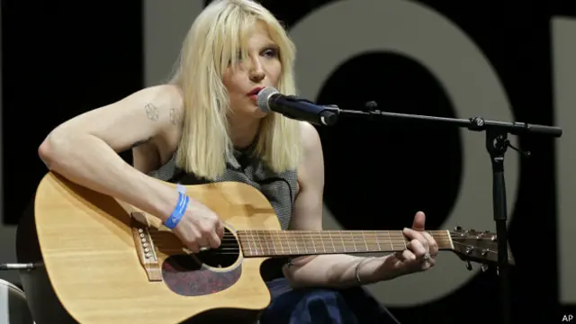 कर्टनी लव