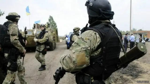 دولت اوکراین در عملیات خود علیه جدایی‌طلبان، یک آتش‌بس یک هفته‌ای اعلام کرده است 