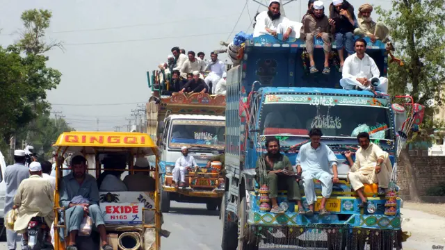 उत्तरी वज़ीरिस्तान पाकिस्तान के उन सात क़बायली ज़िलों में है जो अफ़ग़ानिस्तान से लगे हैं और उन्हें चरमपंथियों के ठिकाने के तौर पर जाना जाता है.