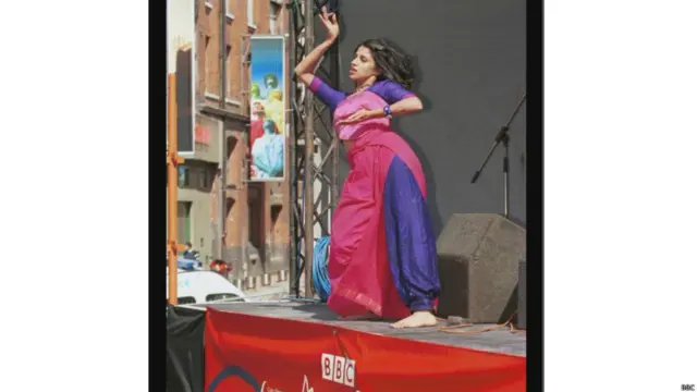 एक भारतीय नर्तकी.