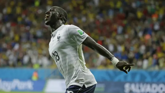 این پیروزی حضور تیم ملی فرانسه در مرحله بعدی جام جهانی را قطعی کرد