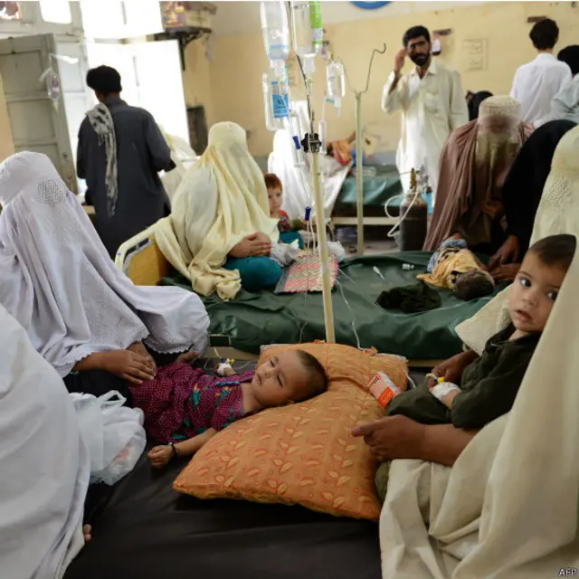 شمالی وزیرستان میں ایک عرصے سے شدت پسندوں کی دھمکیوں اور پابندیوں کی وجہ سے بچوں کو پولیو وائرس سے بچاؤ کے قطرے نہیں پلائے جا سکے اور اب اطلاعات کے مطابق حکومت نے شمالی وزیرستان سے نقل مکانی کرنے والے خاندانوں کے ساتھ بچوں کو قطرے پلانے کے لیے اقدامات شروع کیے ہیں۔