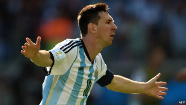 لیونل میسی نے اضافی وقت میں شاندار گول کر کے ایرانی مزاحمت کی کمر توڑ دی