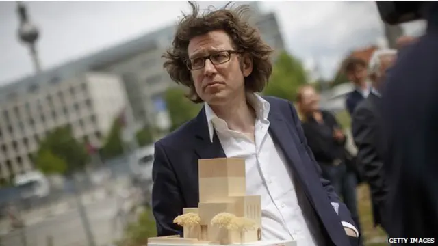 ولفریڈ کوہن کے منصوبے کو اس مثالی عبادت خانے کے لیے منتخب کیا گیا