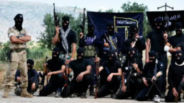 သူပုန်တွေရဲ့ ထိုးစစ်ကို ခံခဲ့ရတဲ့ အတွက် အီရတ် အစိုးရ တပ်တွေ ပြန်ဆုတ်ခွာ 