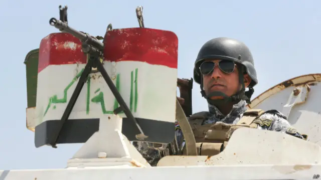 عراقی فوج کے بارے میں اطلاعات ہیں انھوں نے محفوظ راستے کی فراہمی پر اپنی چوکیاں خالی کر دیں