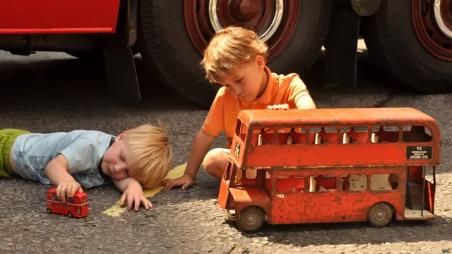 Парад автобусов