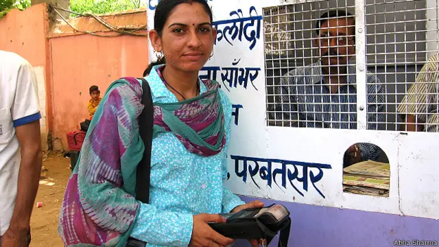 विमला मंडा अपनी नौकरी से ख़ुश हैं