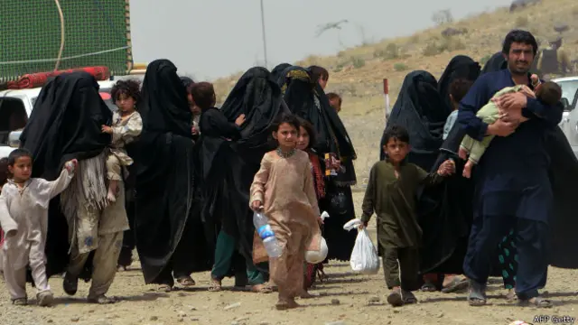 عیدک کے لوگوں کے لیے رواں ماہ کے پہلے ہفتے میں دس ہزار کے قریب خیمے بھجوائے جاچکے ہیں