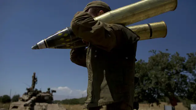 गोलन हाइट्स में तैनात इसराइली सैनिक