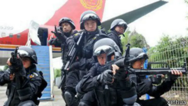 校园“反恐防暴队”