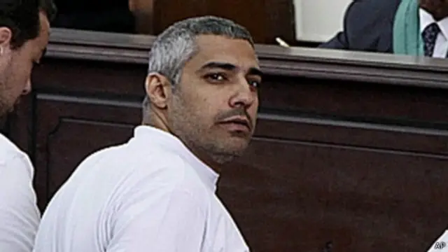 يهتم محمد فهمي بتغطية أحداث الشرق الأوسط وشمال إفريقيا بشكل عام 