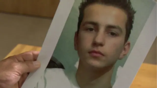 علی اکنون خود را علی الفارسی می‌خواند