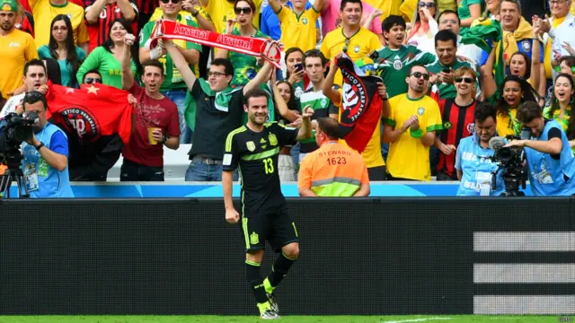 د لوبې په وروستیو دقیقو کې ماټا درېیم ګول وکړ. ماټا د انګلستان غوره لیګ لوبډلې مانچسټر یونایټډ ته هم لوبه کوي.