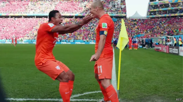 Memphis Depay dan Arjen Robben