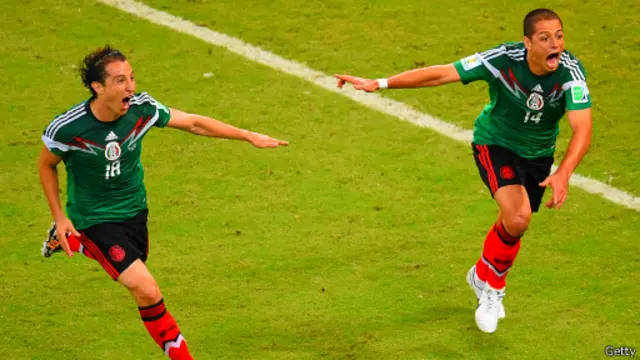 کھیل کے 82ویں منٹ میں ہاویئر ہرنینڈز نے گول کر کے میکسیکو کی فتح یقینی بنا دی