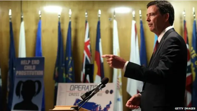 جيمس كومي، مدير مكتب التحقيقات، يقول إن نحو 400 وكالة لإنفاذ القانون في أكثر من 100 مدينة قد شاركت في العملية