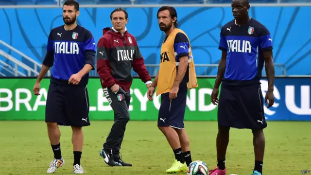 इटली की फ़़ुटबॉल टीम
