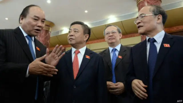Nhiều đại biểu trong nước cho rằng Quốc hội Việt Nam nên ra nghị quyết riêng về Biển Đông