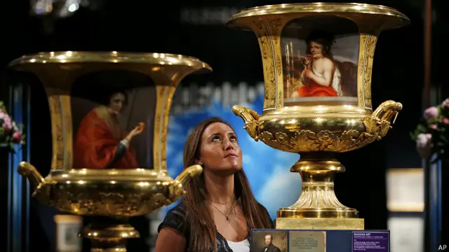 Вазы, выставленные на ауционе Christie's