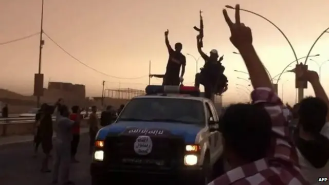 داعش اور سنی مسلمانوں کا اتحاد عراق کے کئی علاقوں کو قبضہ میں لے چکا ہے جن میں عراق کا شہر موصل بھی شامل ہے