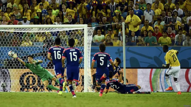 دومین گل جکسون مارتینز و سومین گل کلمبیا در بازی مقابل ژاپن 