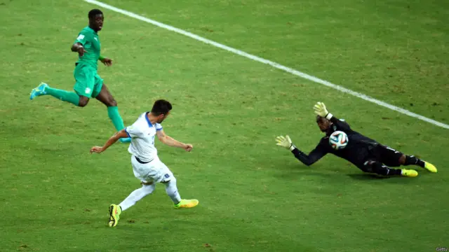 لحظه به ثمر رسیدن گل یونان توسط ساماریس