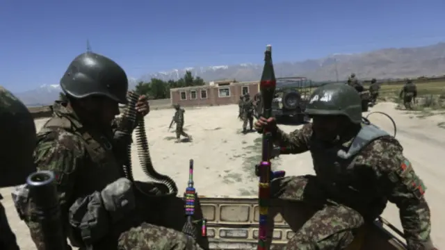 سیمه ییز خلک وايي، که حکومت سنګین نه شي ساتلی، د سیمې خلکو ته دې د ځان دفاع لپاره وسلې ورکړي