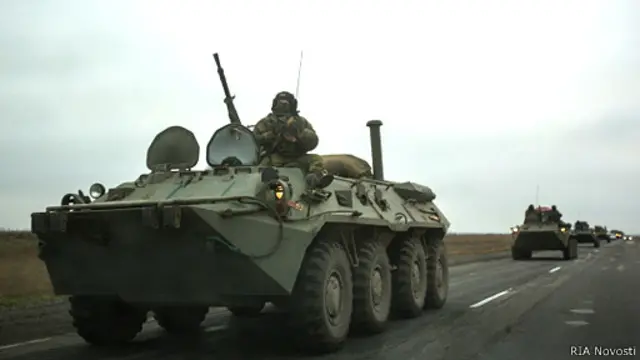 колонна российских БТР в Крыму