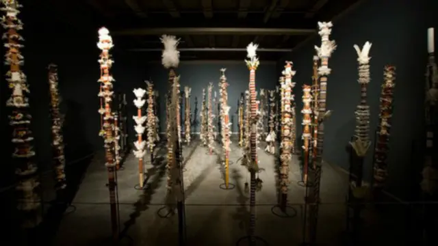 سكان أستراليا كانوا يقدمون هدايا للصيادين الأندونيسيين لتوديعهم. 