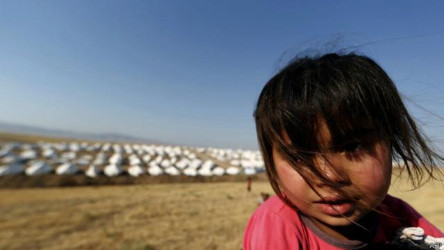 Девочка в лагере для беженцев в Ираке