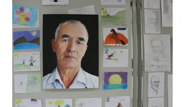 Azimjon Asqarov 2010 yilda Jaloloboddagi etnik zo‘ravonliklarda qatnashganlik va militsiya xodimini o‘ldirishda ayblangan. Ammo uning o‘zi hech qachon bu ayblarni bo‘yniga olmagan.