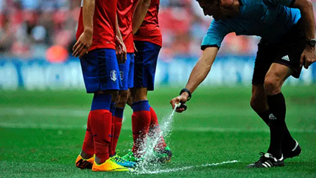 El aerosol en uso (foto: Getty)