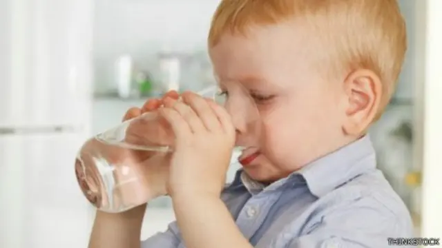 منظمة الصحة العالمية نبهت إلى المشاكل التي يتسبب فيها السكر.