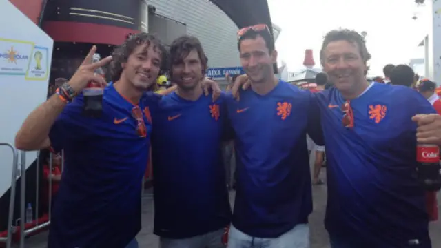 Holandeses elogiam clima de "festa do futebol" e dizem que Brasil está se saindo bem na organização