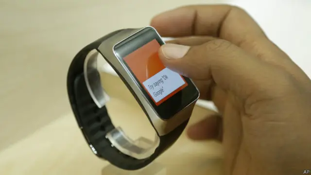 Смартчасы Samsung Gear Live